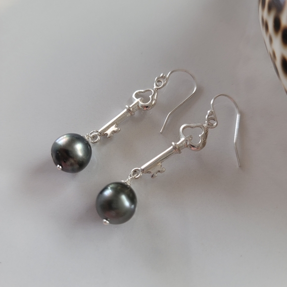 New BLACK Tahitian Pearl Earrings Handmade Sterling Silver - Picture 6 of 7